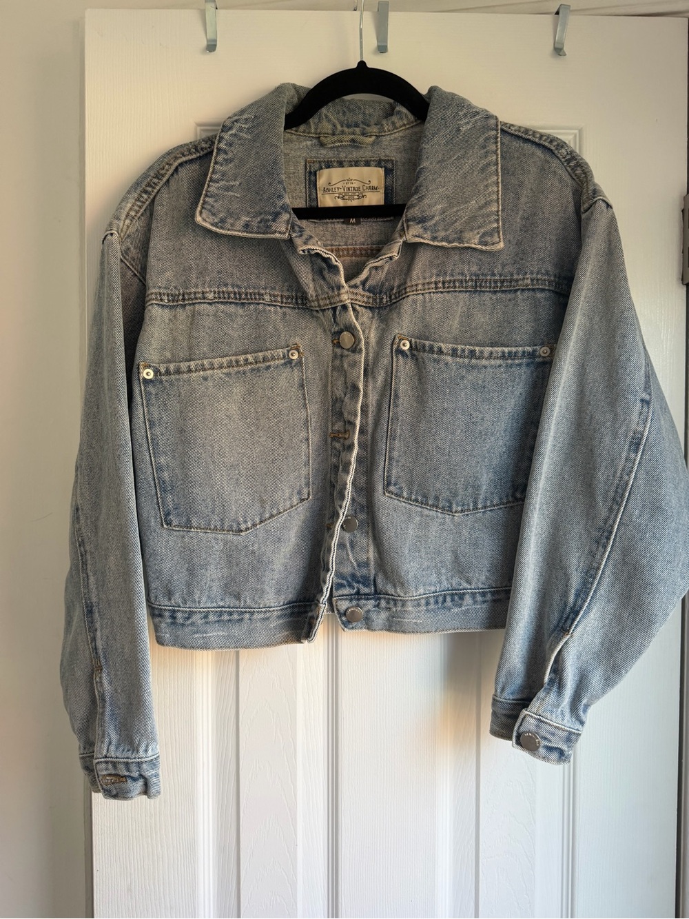 Relaxed Light Blue Denim Crop Jacket with Large Pockets